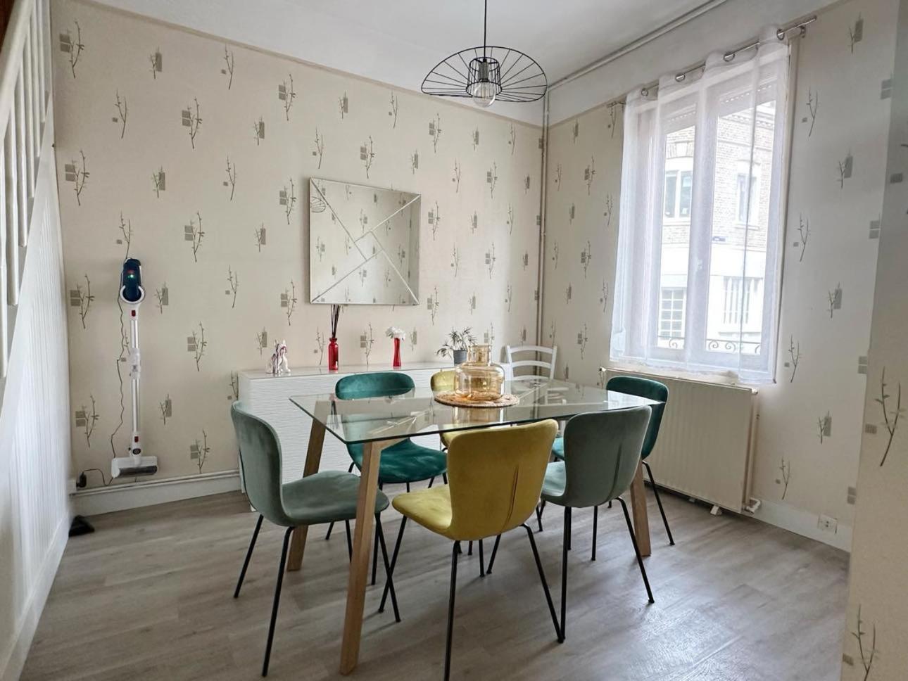Amienoise 5 Proche Centre Holiday home